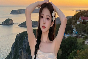 Flux小红书纯欲人像LoRA，一键在线生成，谁家网红？